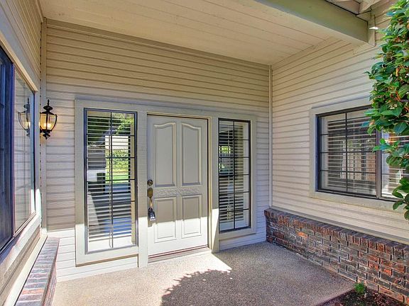3rd image of 11675 Prospect Hill Dr