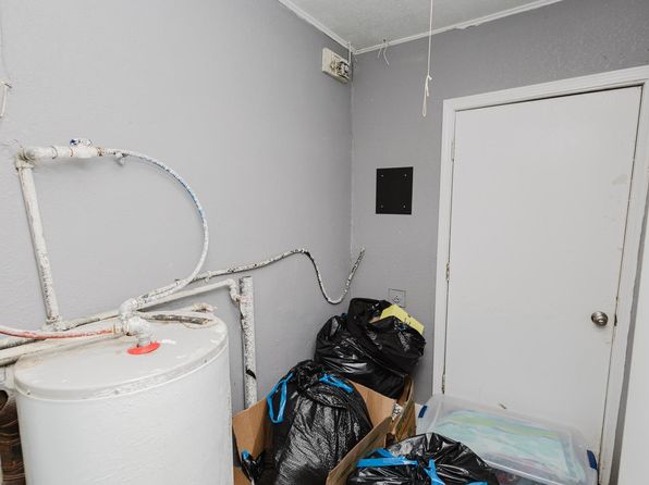 wichita-kansas-443167402 picture