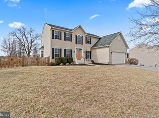 10118 Roulette Dr, Hagerstown, MD 21740