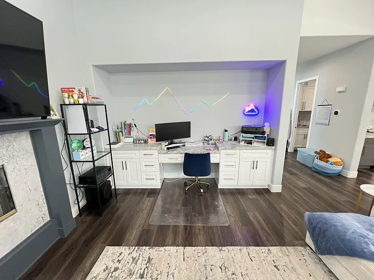 1836 E Bolinger Cir — Photo 11