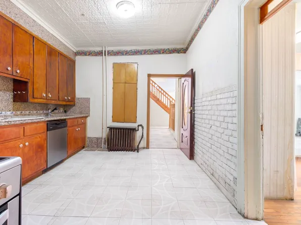 75 Stewart Street image 9 of 10