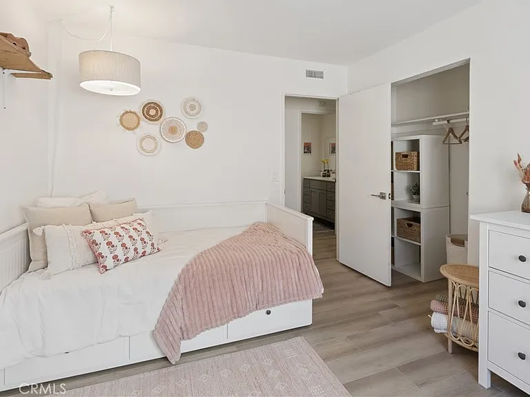 2868 Brandeis Dr — Photo 16