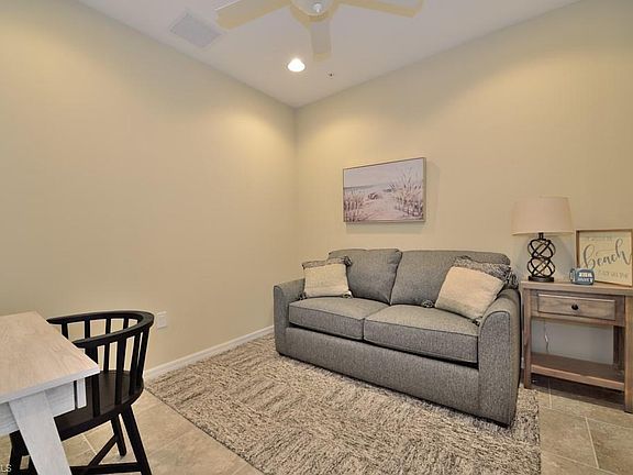 5th image of 26225 Palace Ln Unit 202