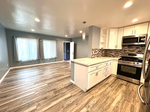 4262 Wilson Ave Photo 1
