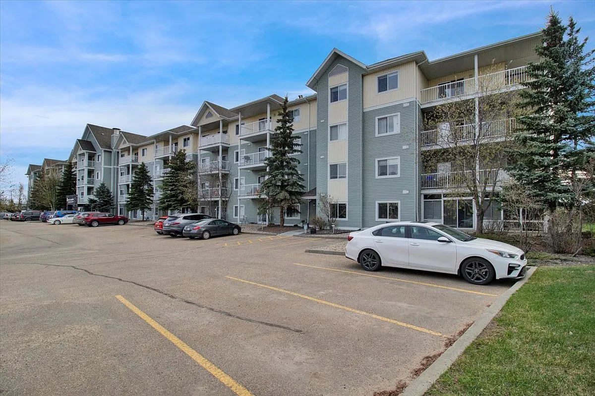 1 Bed plus Den Fully Furnished Fort Saskatchewan — Photo 3