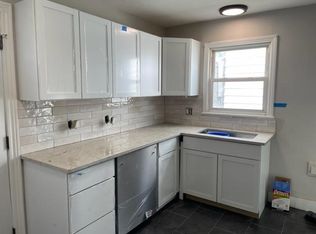 5240 W 46th St, Parma, OH 44134