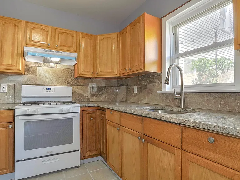 42 Greenville Ave #2 — Photo 9