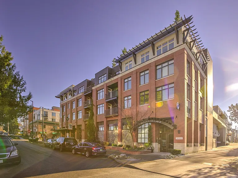 Queen Anne Collection — Photo 18