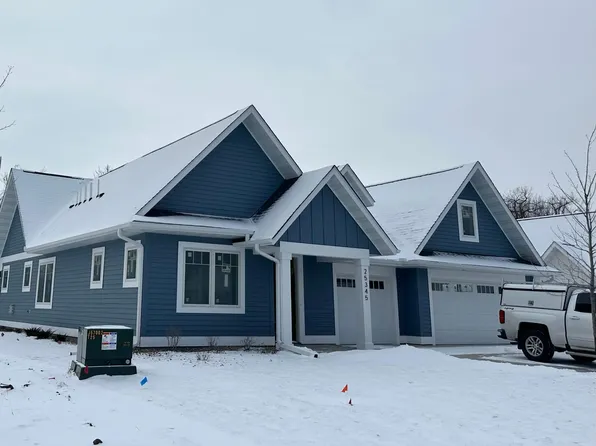 25345 Park Ln, Shorewood, MN 55331