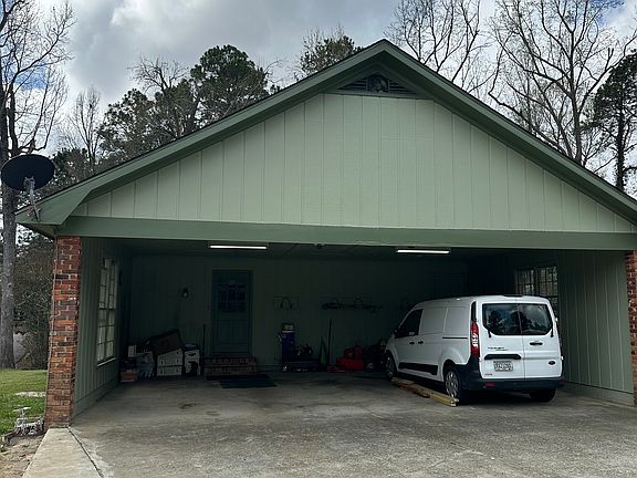 2nd image of 500 Payne Pl