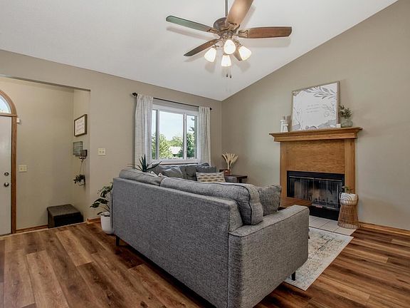 5th image of 10207 W Yosemite Dr