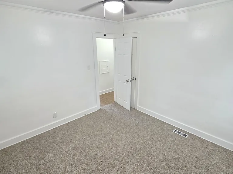 15763 Robson St — Photo 24