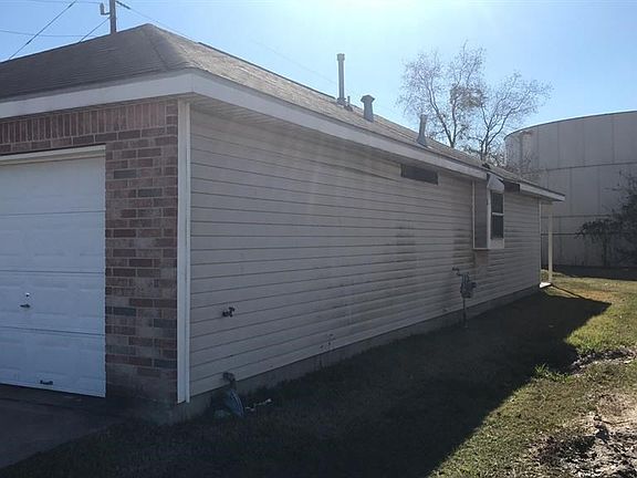 2nd image of 1930 Marvell Dr