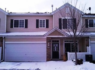 15672 Emerald Dr N UNIT 8, Hugo, MN 55038