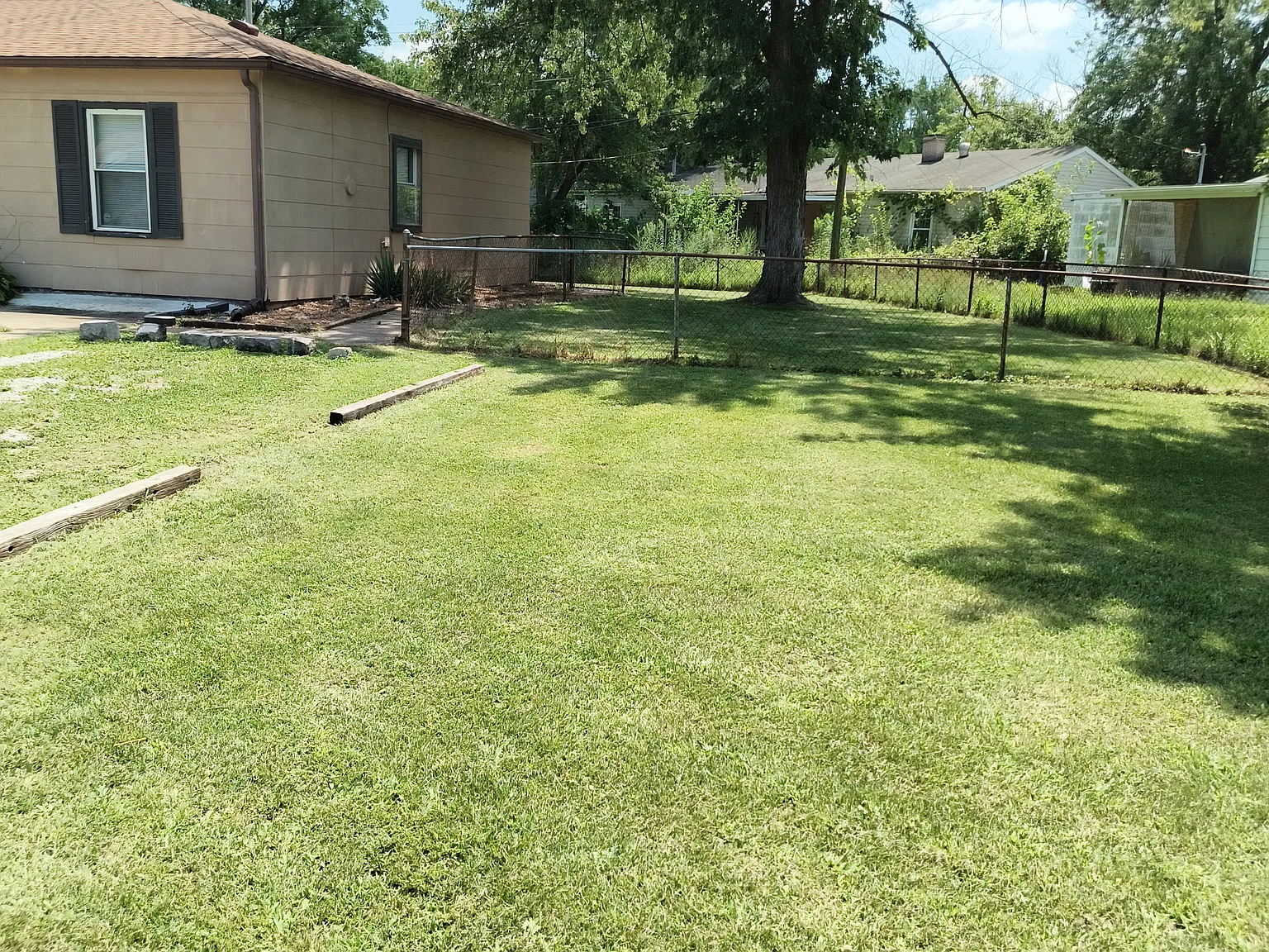 4 bed, 1290 sqft, $1,375 — Photo 4