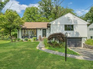 134 Highland Rd, Scarsdale, NY 10583