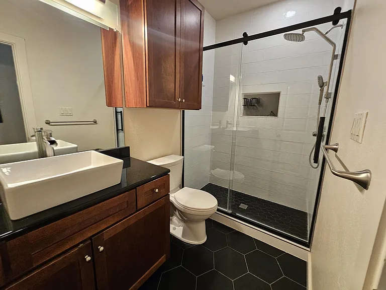 2528 Wedglea Dr — Photo 10
