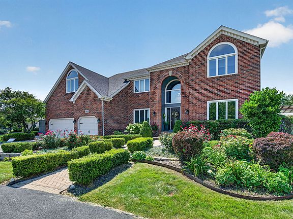 3rd image of 10638 Royal Porthcawl Dr