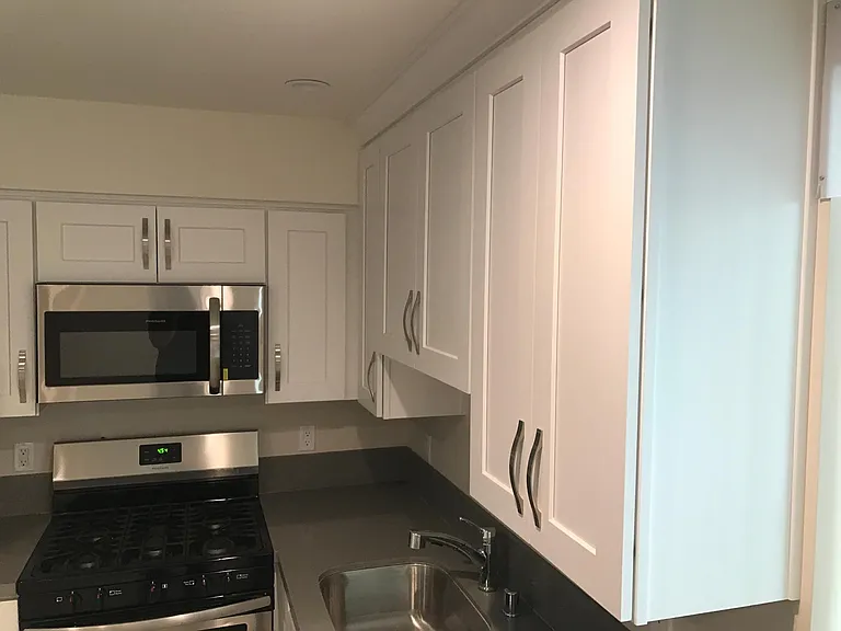 6238 Fulton Ave — Photo 11