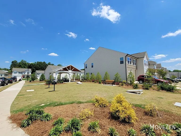 808 Falls Grove Trl — Photo 26