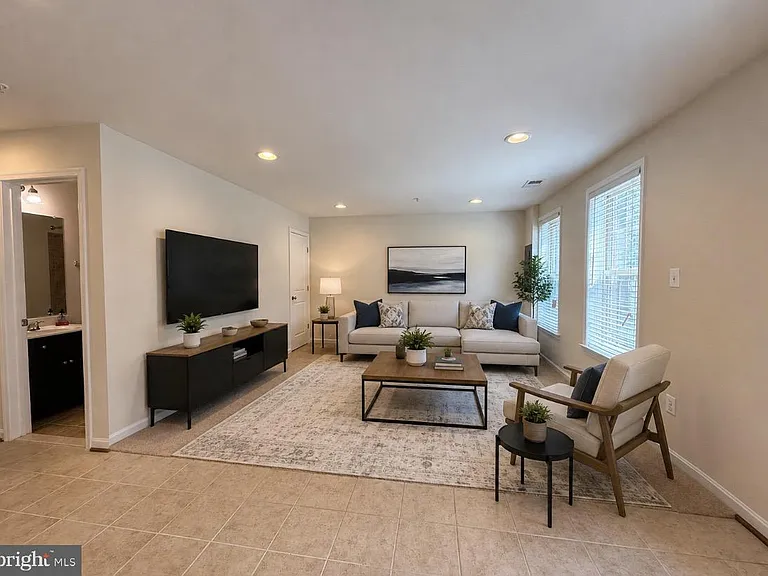 8912 Tower Pl — Photo 5
