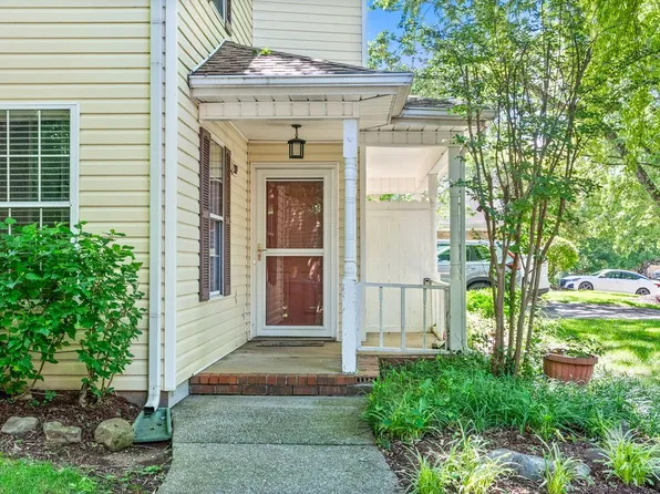 209 Hillside Ct, Murfreesboro, TN 37130