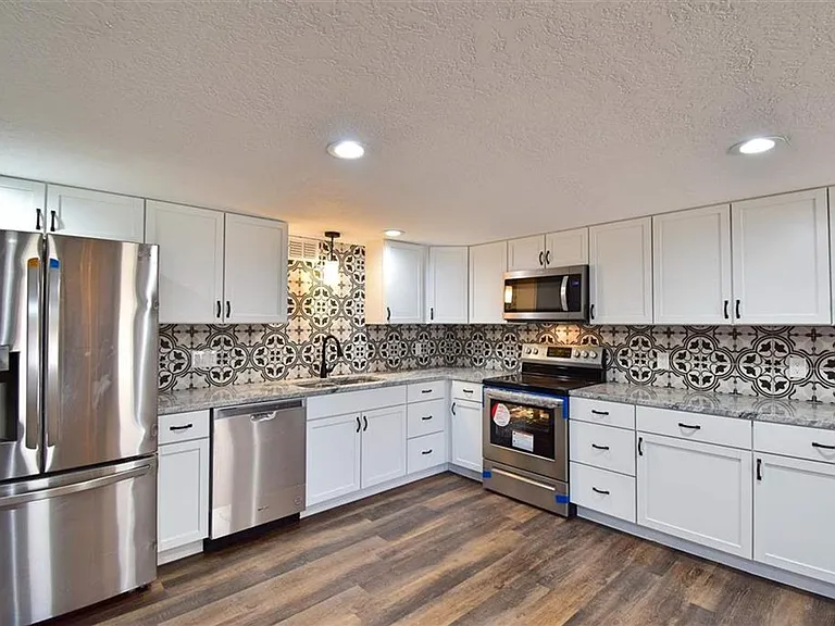 4912 SE Hardin Ave — Photo 4