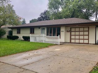 1618 Winthrop Ln, Schaumburg, IL 60193