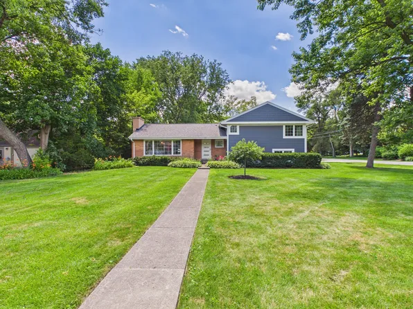 201 E Olive Ave, Prospect Heights, IL 60070