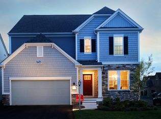 47 Skyhawk Cir, Weymouth, MA 02190