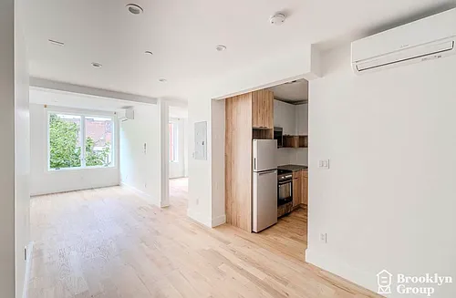 123 Park Ave Photo 1