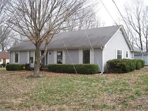 3rd image of 200 Cottondale Dr