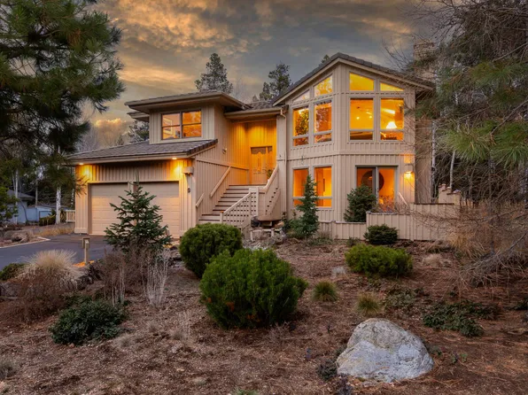 57640 Tan Oak Ln, Sunriver, OR 97707