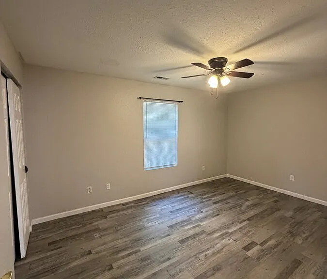214 Kronos Dr #B — Photo 4