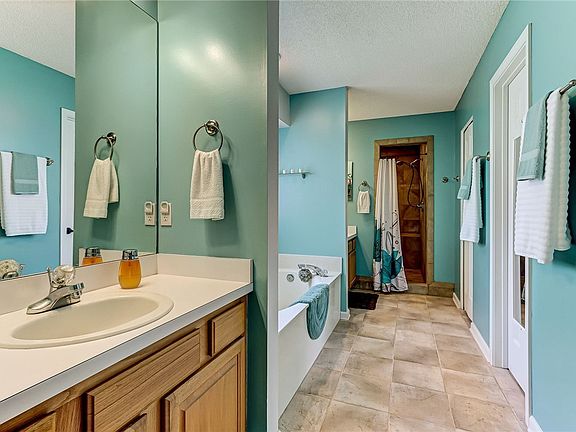 5th image of 2107 Ciera Ln