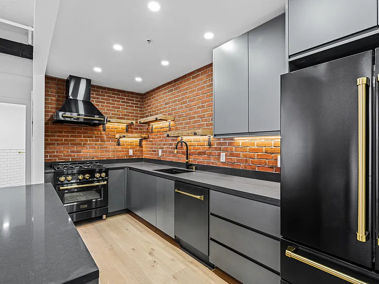 6 E 1st St #2A — Photo 8