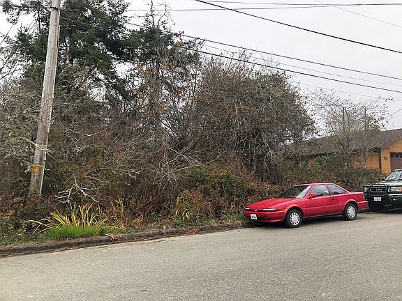 2nd image of 2414 Quinlan Ave