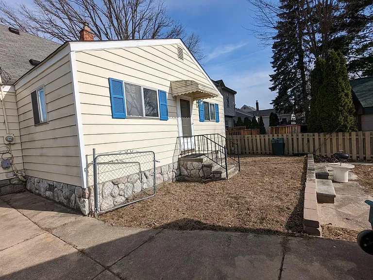 2232 Boldt St — Photo 16