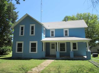 2912 Paint Rd, Chapman, KS 67431