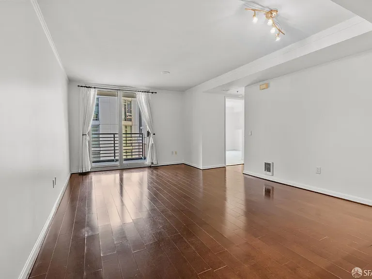 400 Beale St #1310 — Photo 7