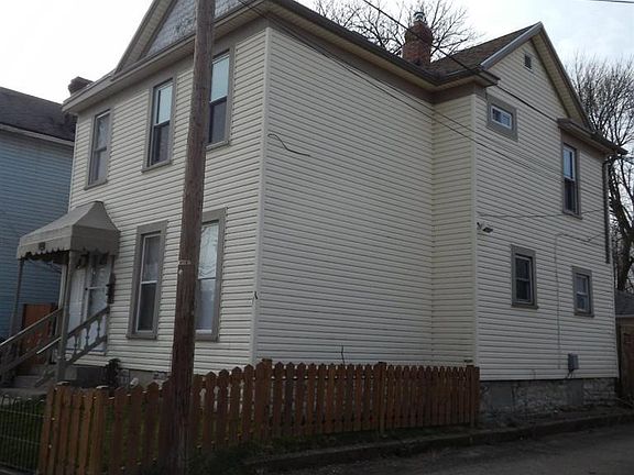 3rd image of 1020 Clover St