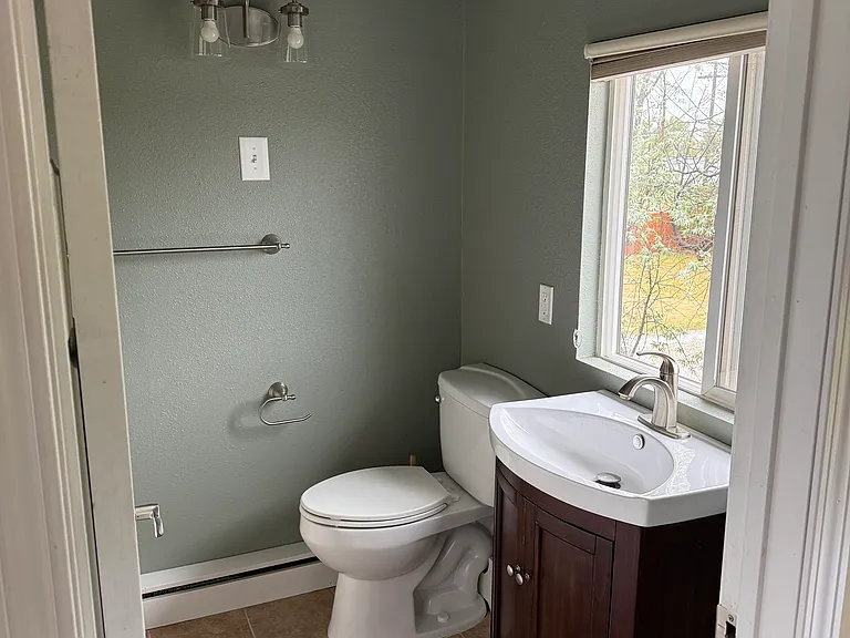 850 Sierra Rd W — Photo 22