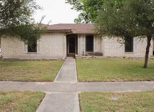 2102 Meadowgrove Dr Photo 1 2102 Meadowgrove Dr Photo 1