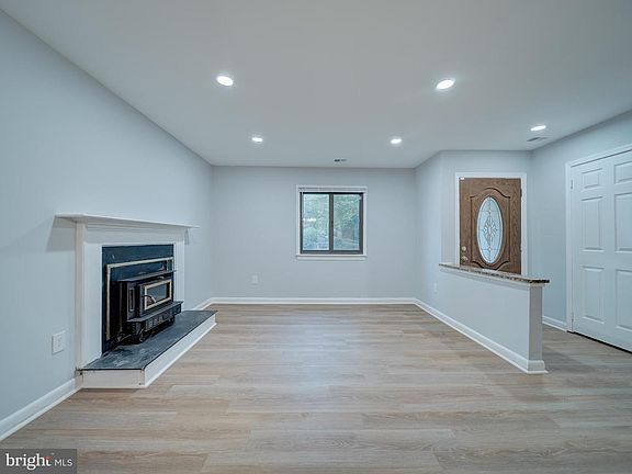 3rd image of 11301 Gatesborough Ln