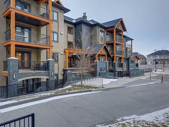 3rd image of 402 SW Kincora Glen Rd NW #1201