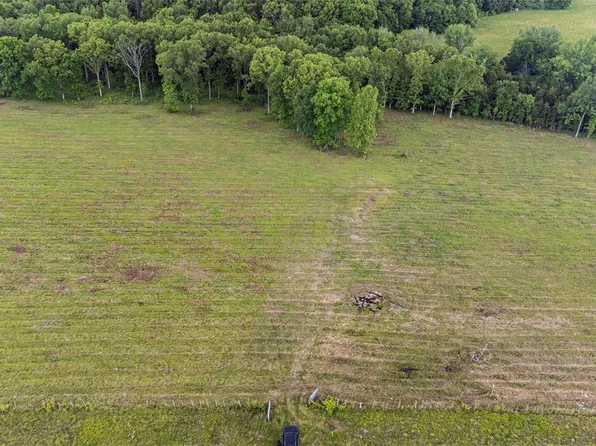 21875 Vineyard Outer Rd, Saint James, MO 65559