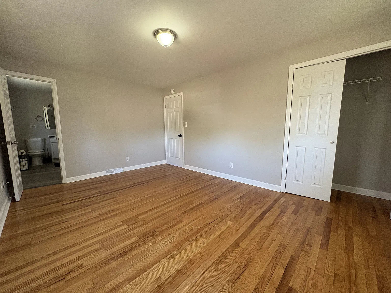 6 bed, $1,075 — Photo 3