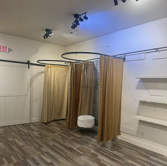 385 Mobile St #1 — Photo 5