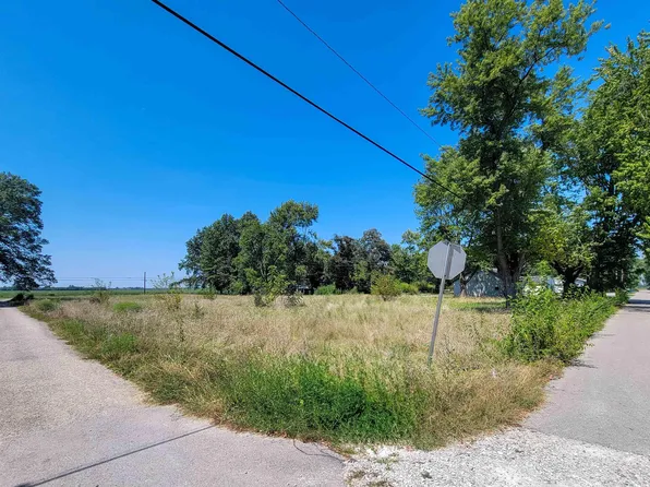1010 W Madison St, Shelburn, IN 47879