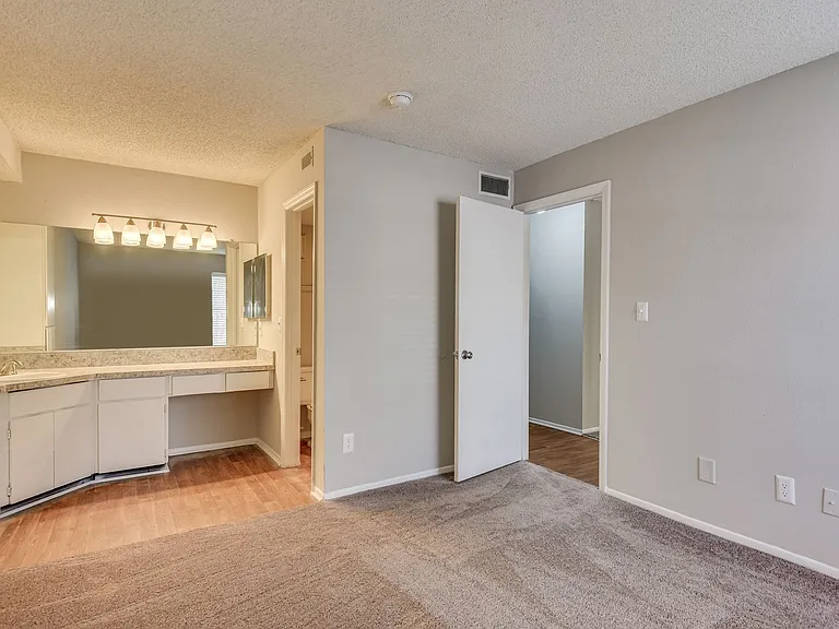 Champions Pines Apartments — Photo 105